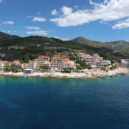 Luxury Bellavista Amazing Sea Holidays With Private Beach & Parking Milna  Exterior foto