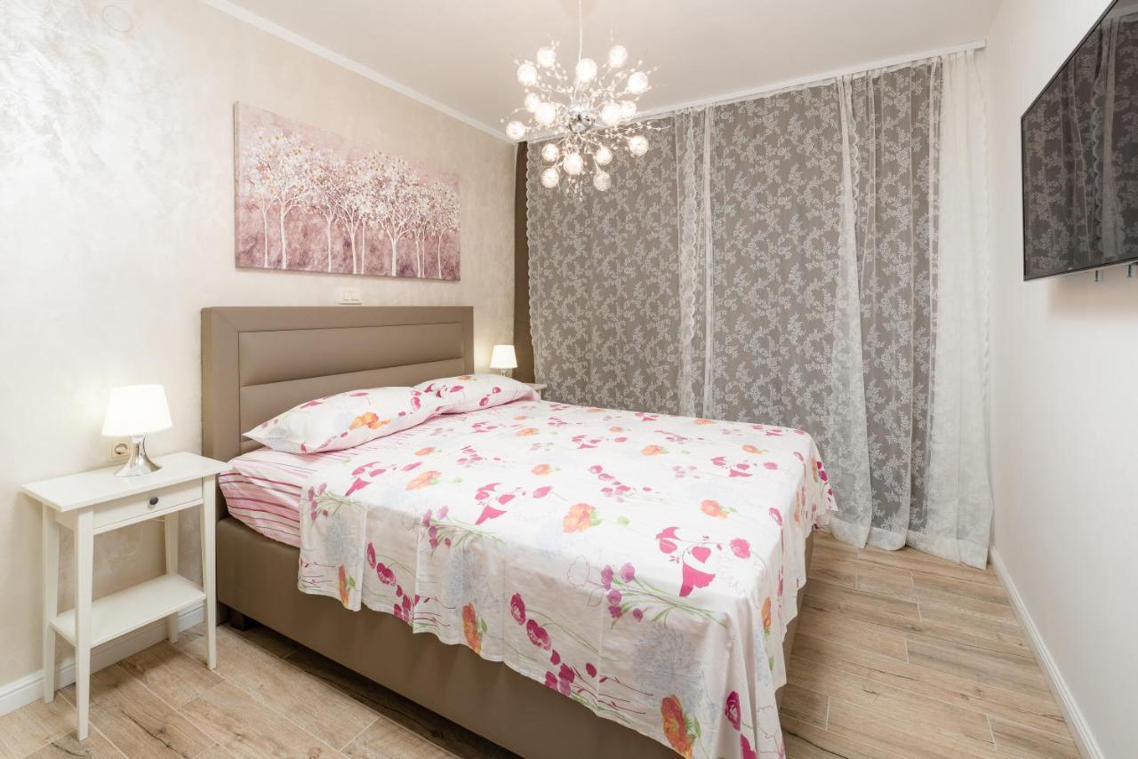 Luxury Bellavista Amazing Sea Holidays With Private Beach & Parking Milna  Exterior foto